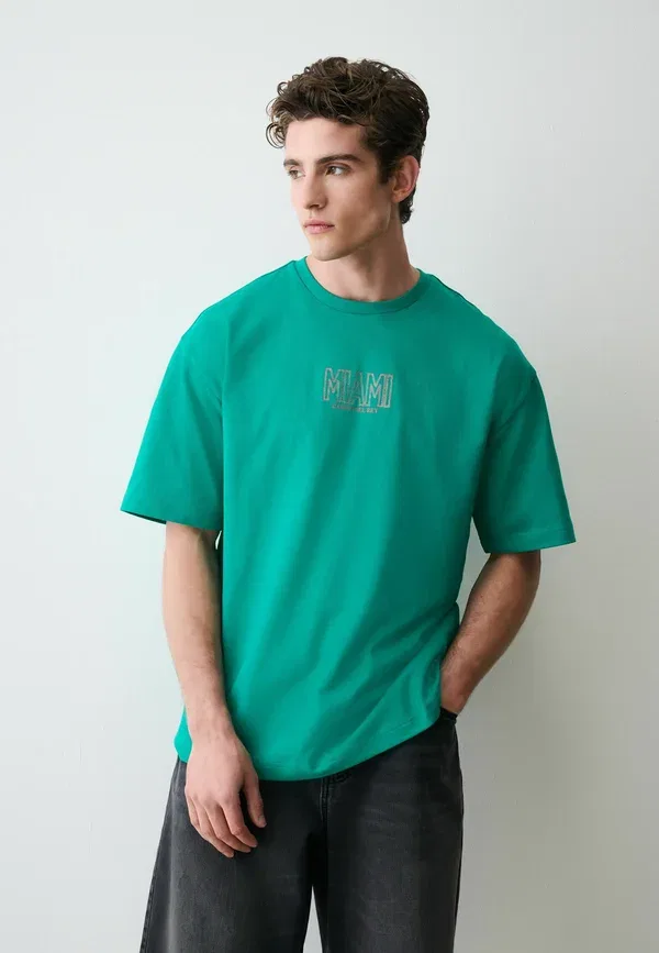 Футболка с вышивкой Regular fit Next, зеленый — фото 3