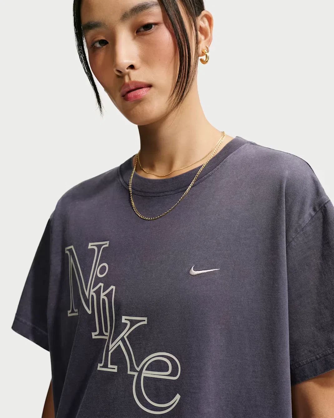 Женская футболка оверсайз Nike Sportswear Classic, Gridiron — фото 3