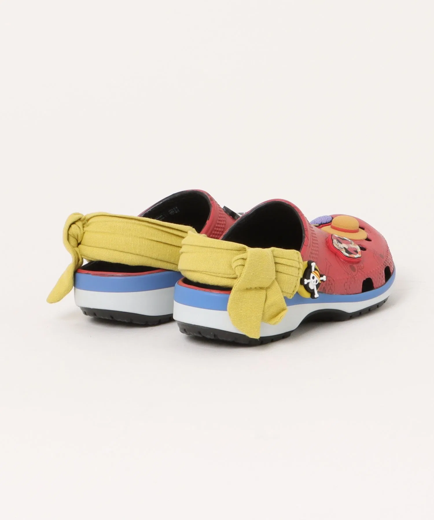 Детские сандалии Crocs One Piece Luffy Classic Clog разноцветные — фото 2