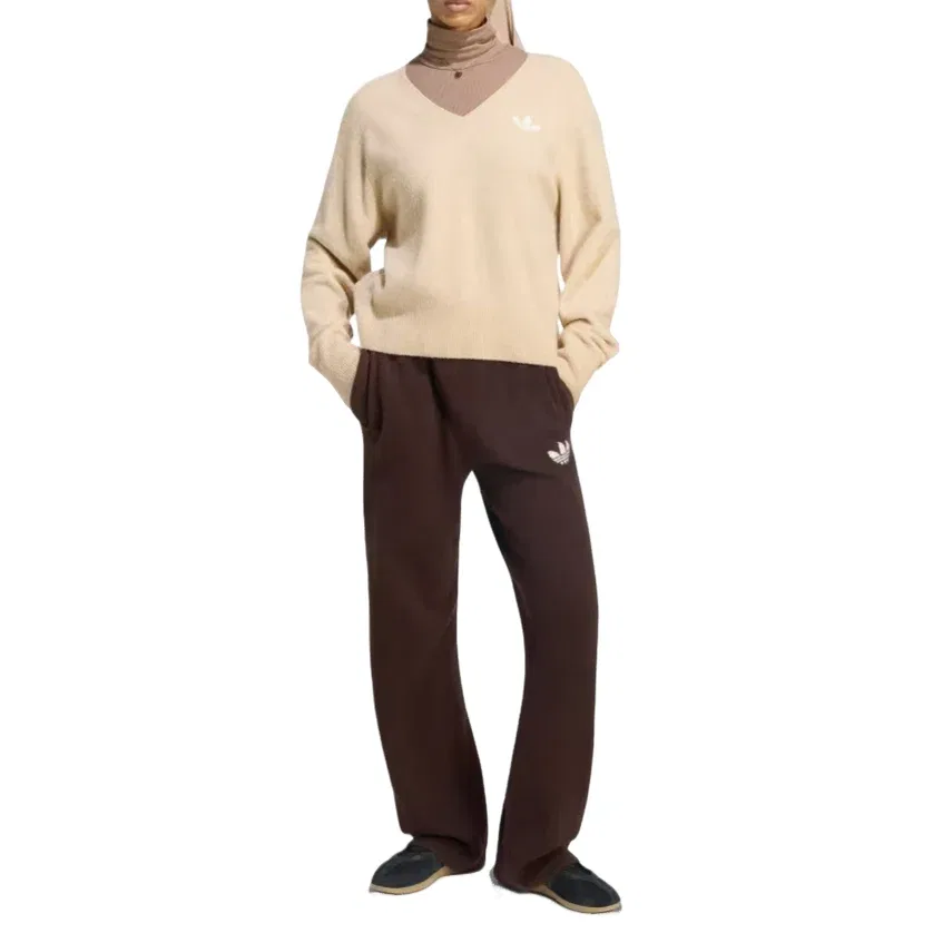 Женская футболка Essentials Knit Sweatshirt Asia Sizing 'Khaki Three' adidas, Khaki Three — фото 2