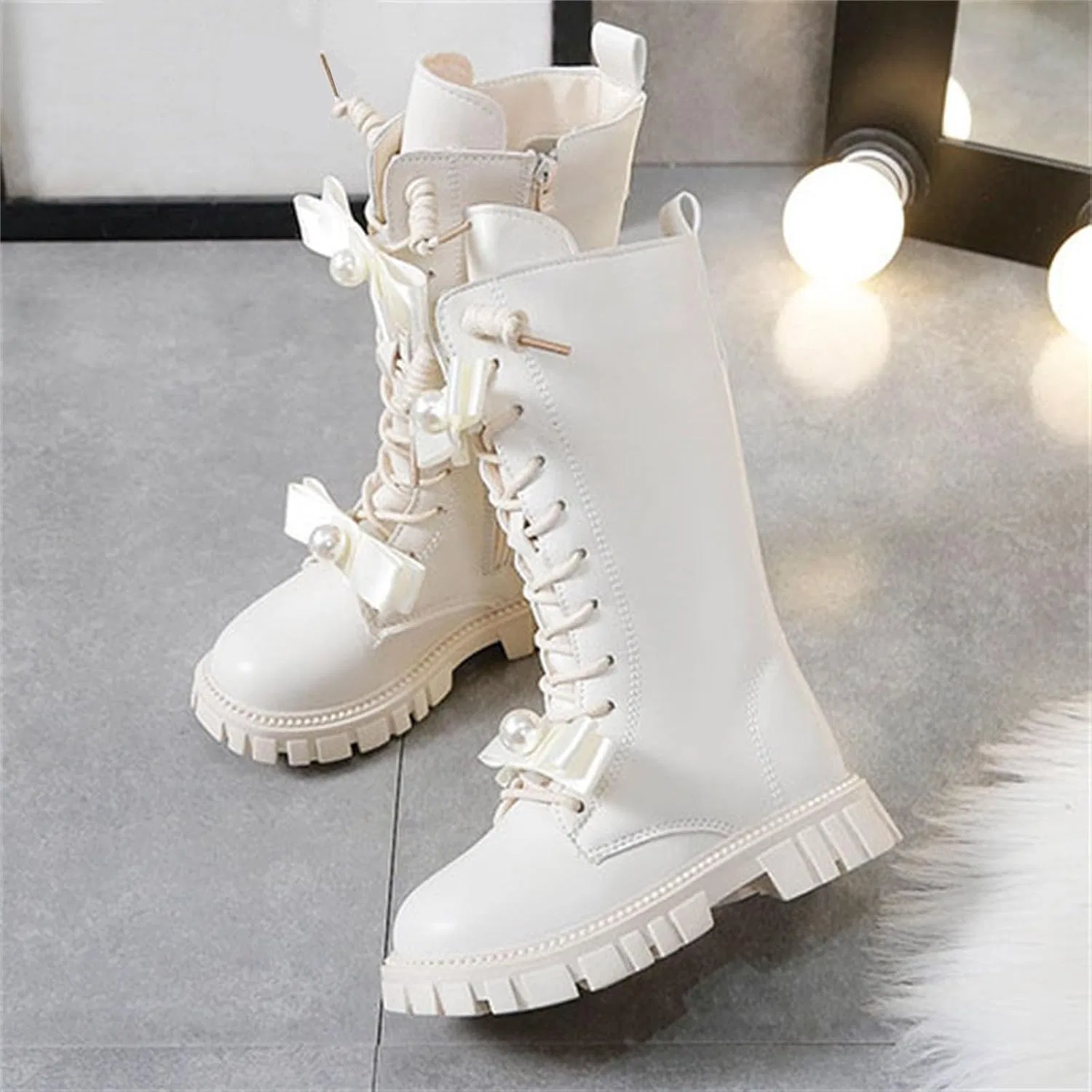 Детские ботинки на шнуровке с бантом и жемчугом Girls Lace Up Combat Boots Zzalalana, Beige — фото 2