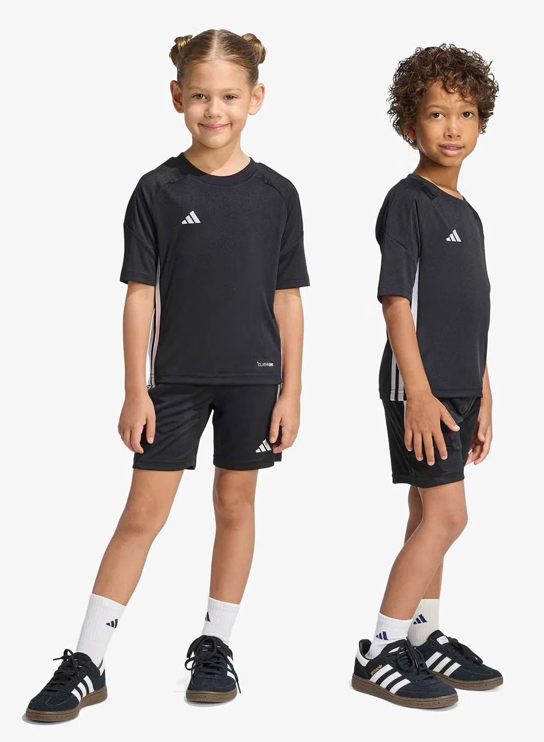 Комплект футбольный с технологией Climacool Tiro 26 Essentials Adidas, черный