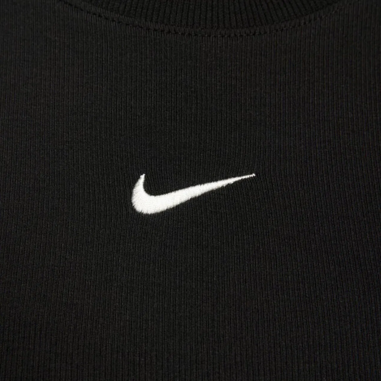 Женская хлопковая укороченная футболка Nike, WEISS — фото 4