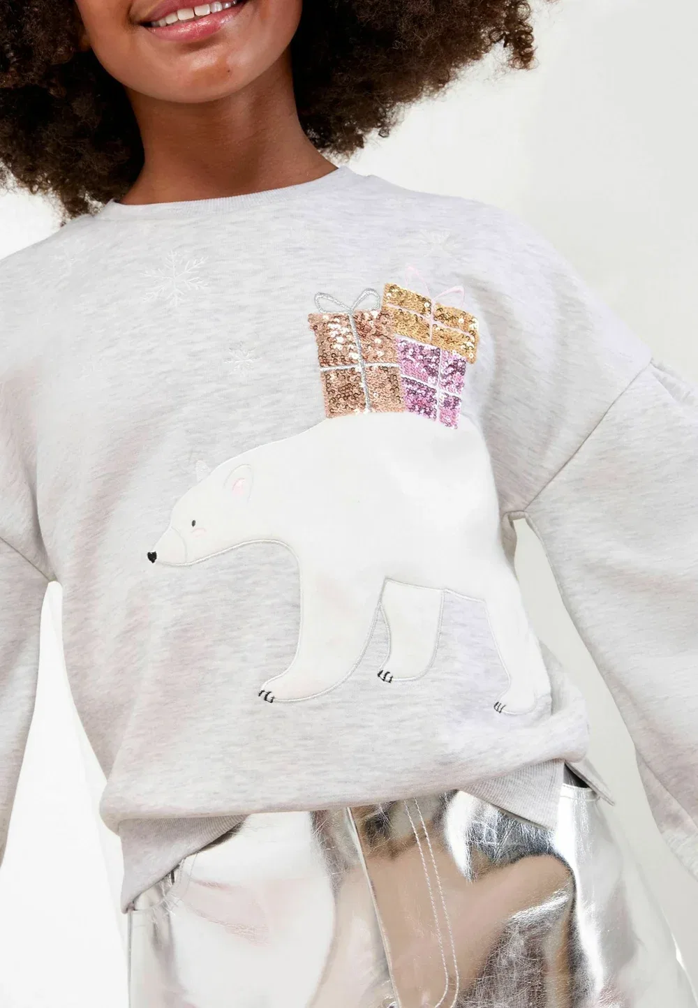 Свободная толстовка с круглым вырезом Lipsy, Grey Polar Bear — фото 3