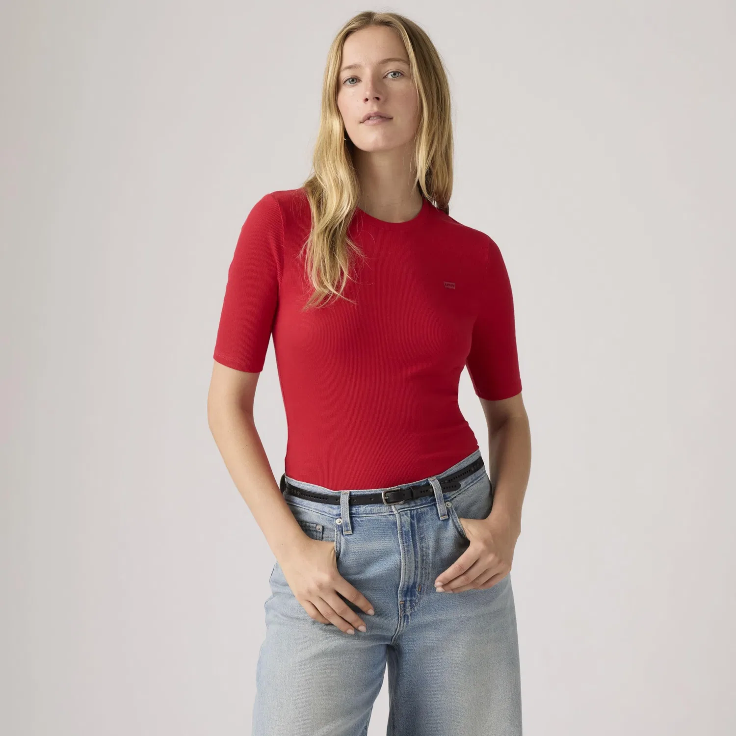 Женская футболка с принтом Luca Slim Tee Levi's, Urban Red — фото 3