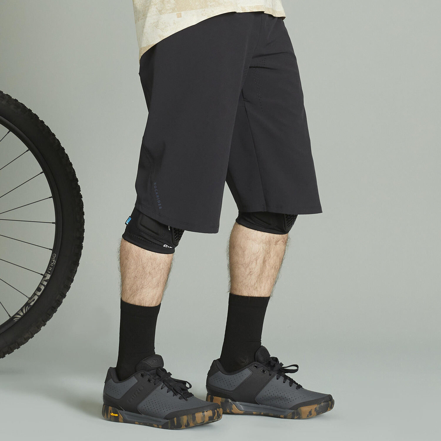 

Велошорты для горного велосипеда черные ALL MOUNTAIN 2021 Rockrider