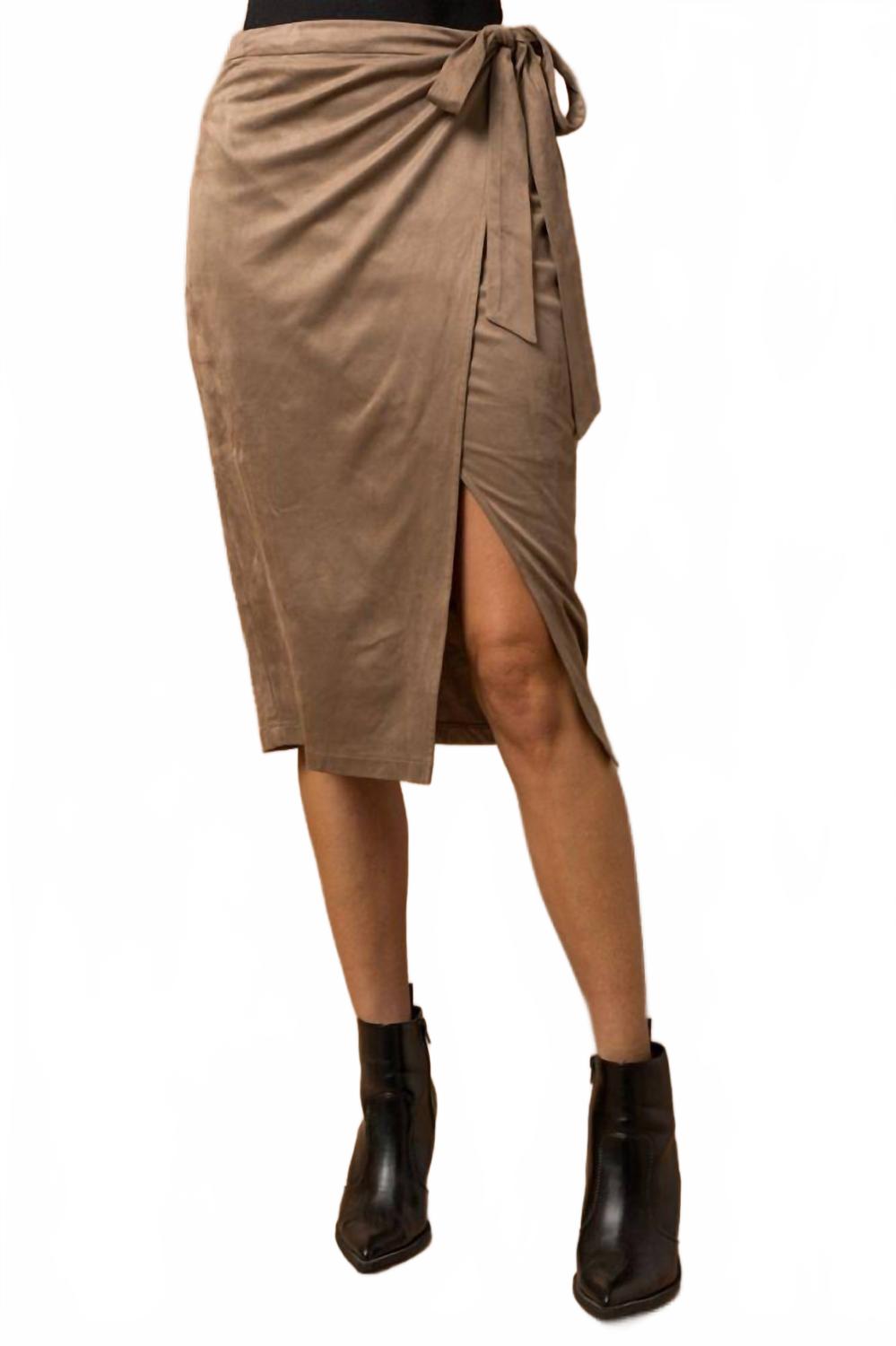 

Замшевая юбка-миди с запахом цвета беж Gilli, коричневый