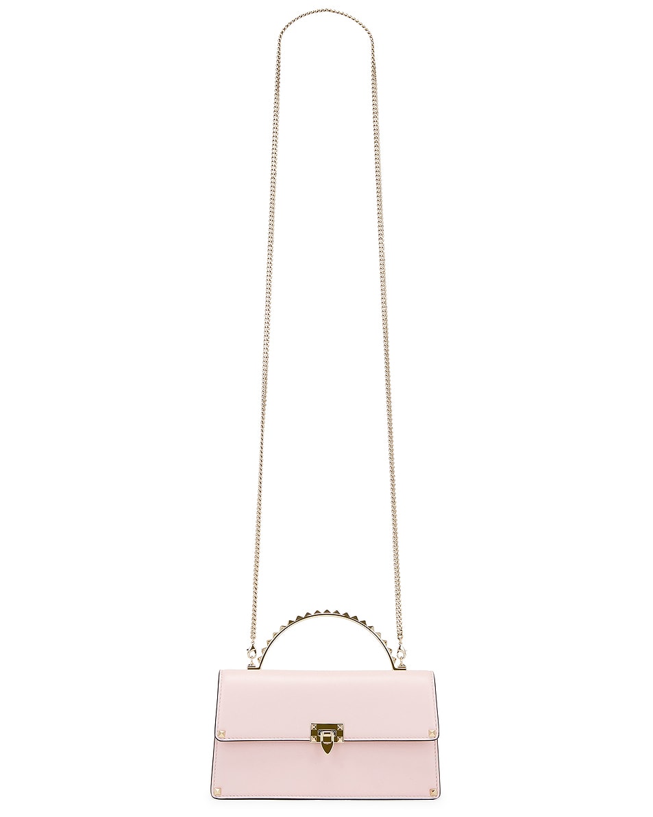 

Мини-сумка Rockstud Valentino Garavani, цвет Rose Quartz