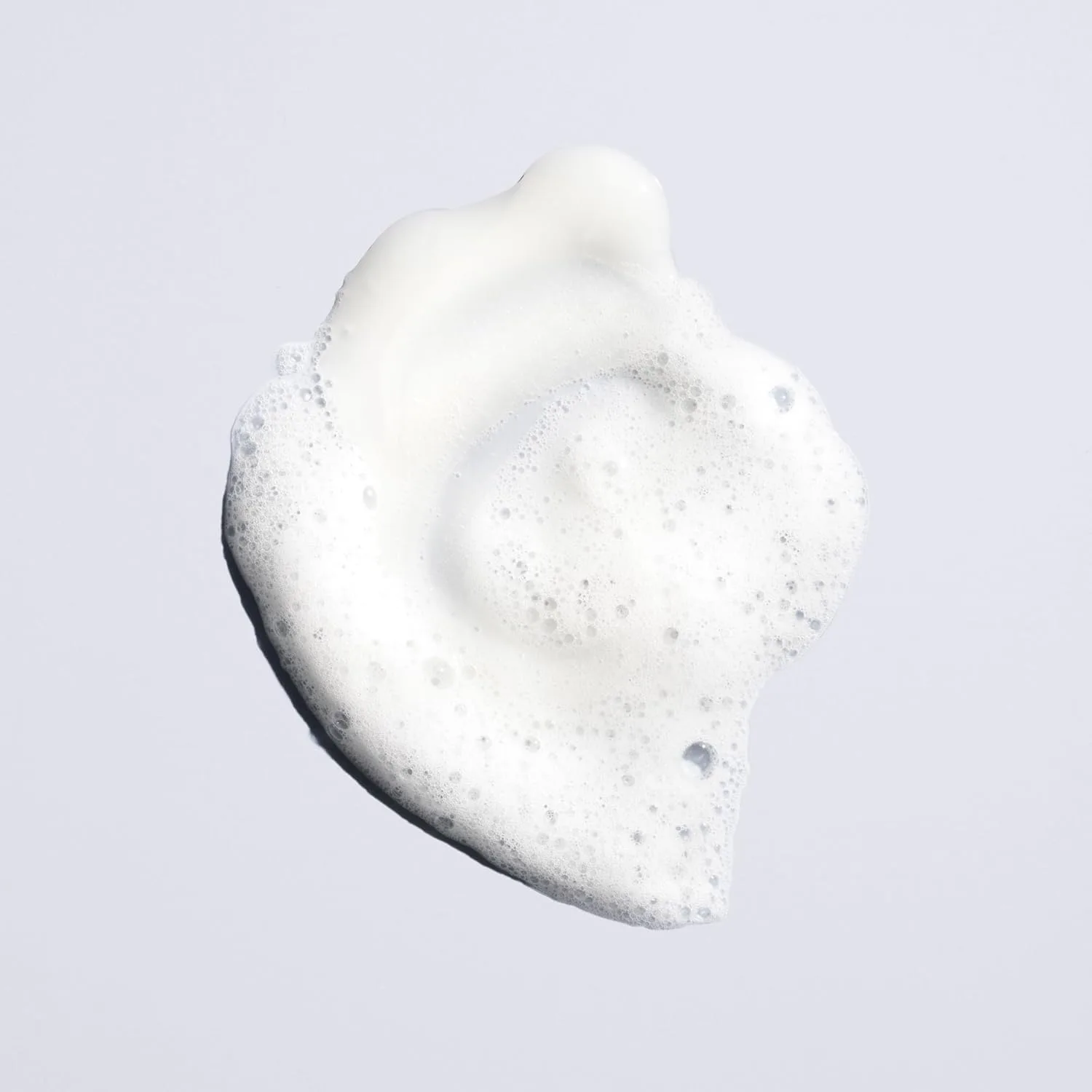 Oribe Run-Through Detangling Shampoo - увлажняет и смягчает волосы, мгновенно распутывает, облегчает расчесывание, предотвращает спутывание, для всех типов волос, 250 мл — фото 4