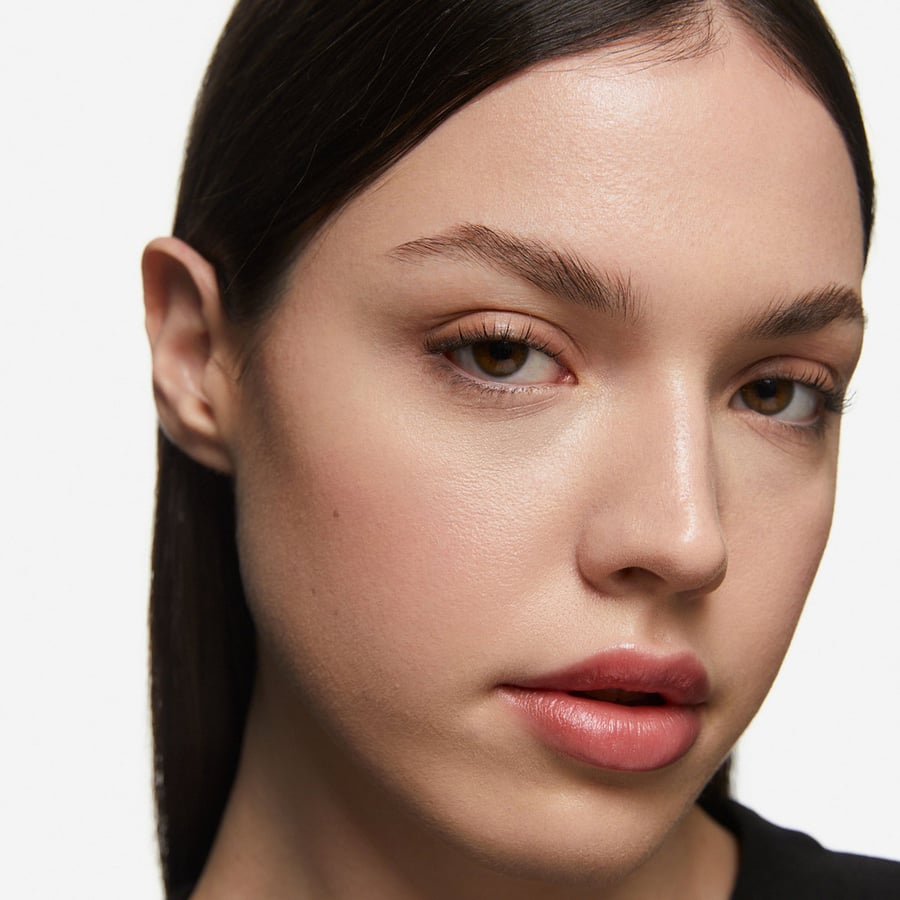 Inglot, Skin Focused Care Foundation Spf 50, Porcelain Beige 303 — фото 4