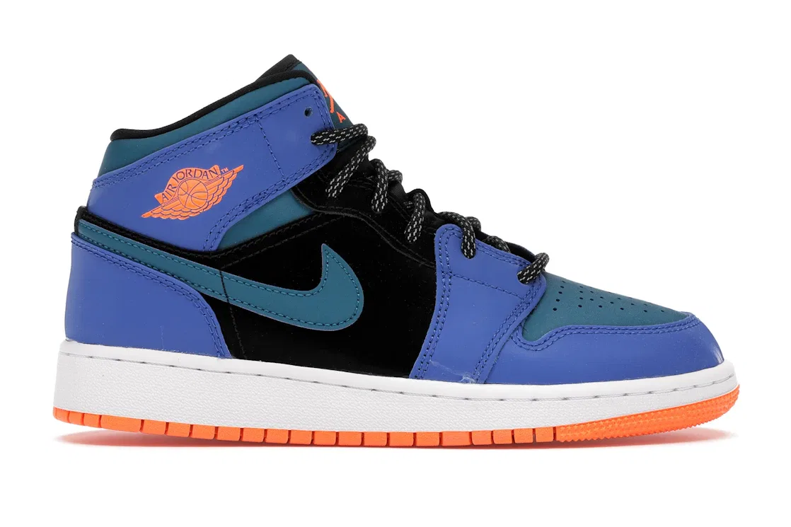 Детские кроссовки для мальчиков с замшевыми вставками Jordan 1 Mid Jordan, Racer Blue/Green Abyss-Black