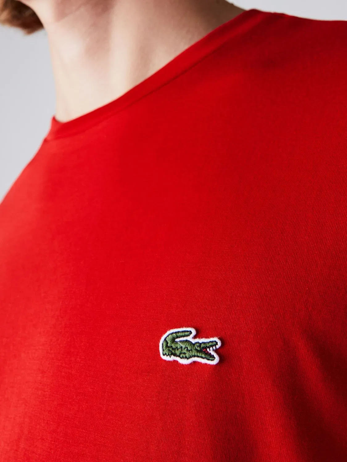Lacoste Красная хлопковая футболка с круглым вырезом и короткими рукавами — фото 4