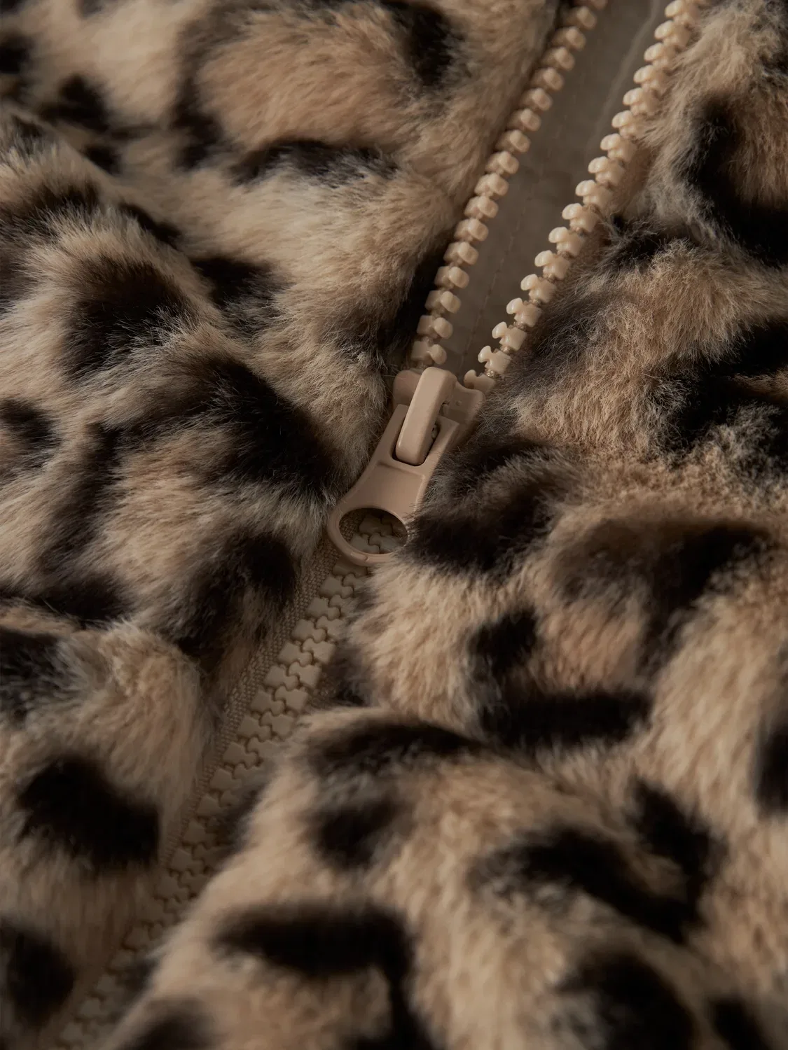 Куртка с капюшоном с леопардовым принтом NMFMILA JACKET W HOOD Name It, коричневый — фото 2