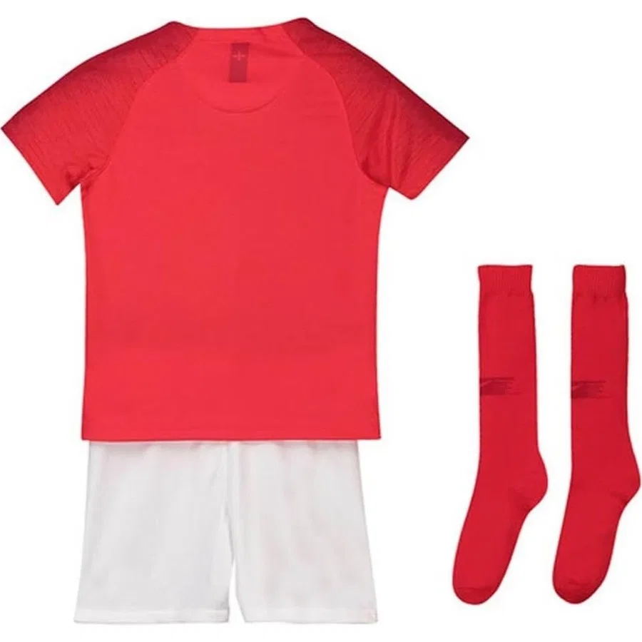 Детский спортивный комплект с футболкой и шортами Nike England Home Shirt Word Cup 2018 Baby-Kit, Красный — фото 2