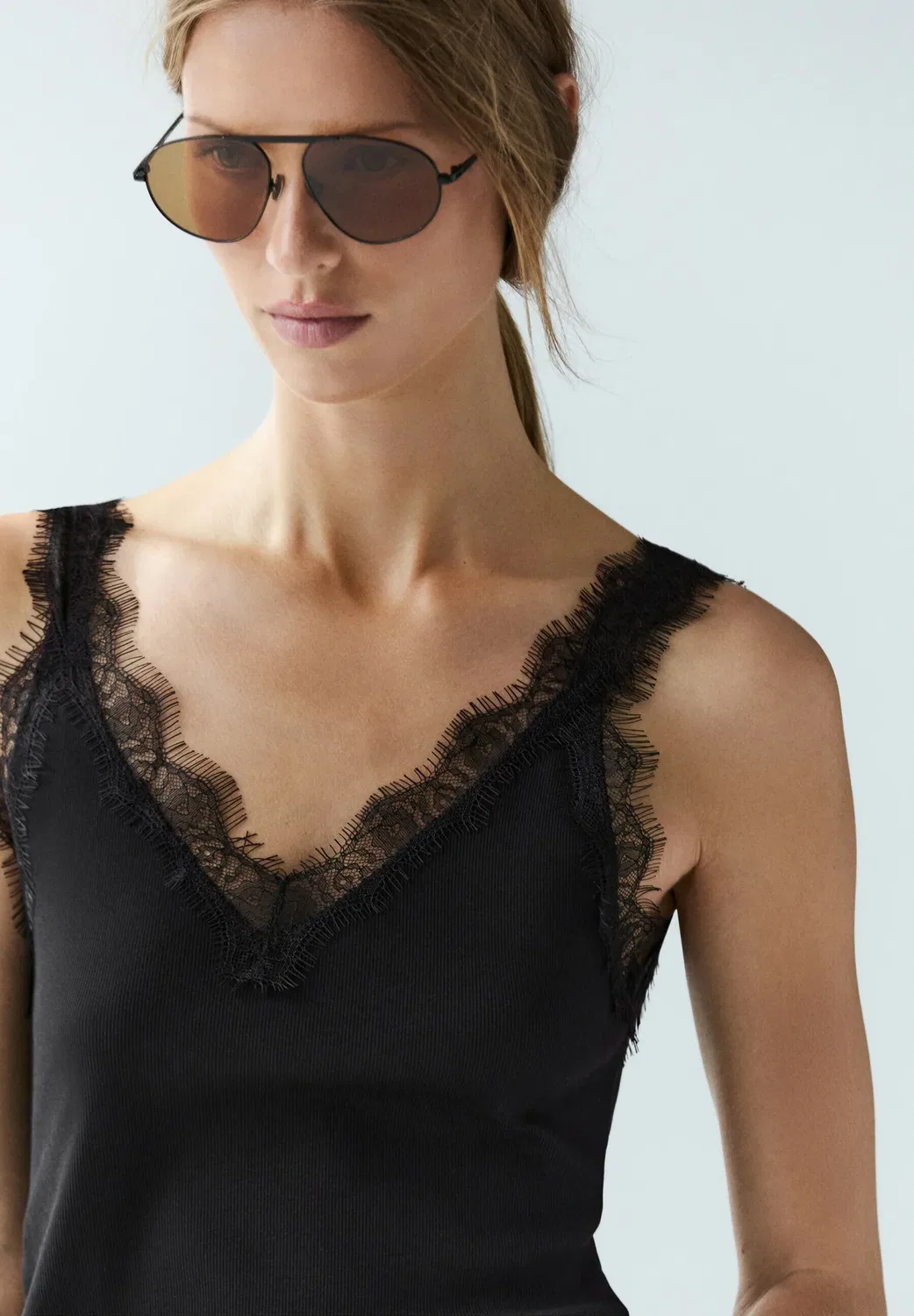 Топ с кружевной отделкой и бретелями Massimo Dutti, Black — фото 4