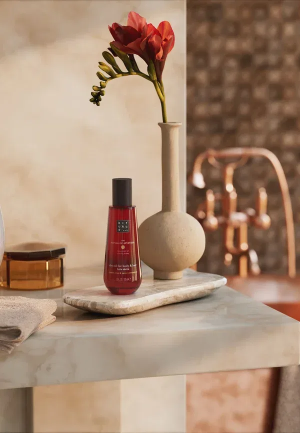 Масло для тела сухое Sweet Almond Oil & Indian Rose, Rituals 100 мл — фото 4