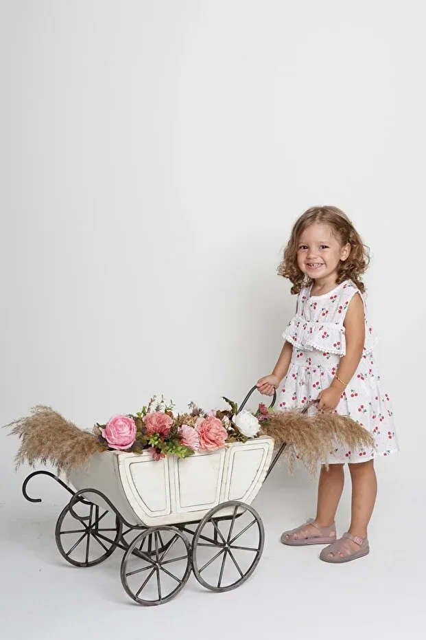 Детское платье для девочек хлопковое Fruit printed cotton terry cotton sleeve fishtail detail girls summer dress Mnk Baby&Kids, White — фото 2