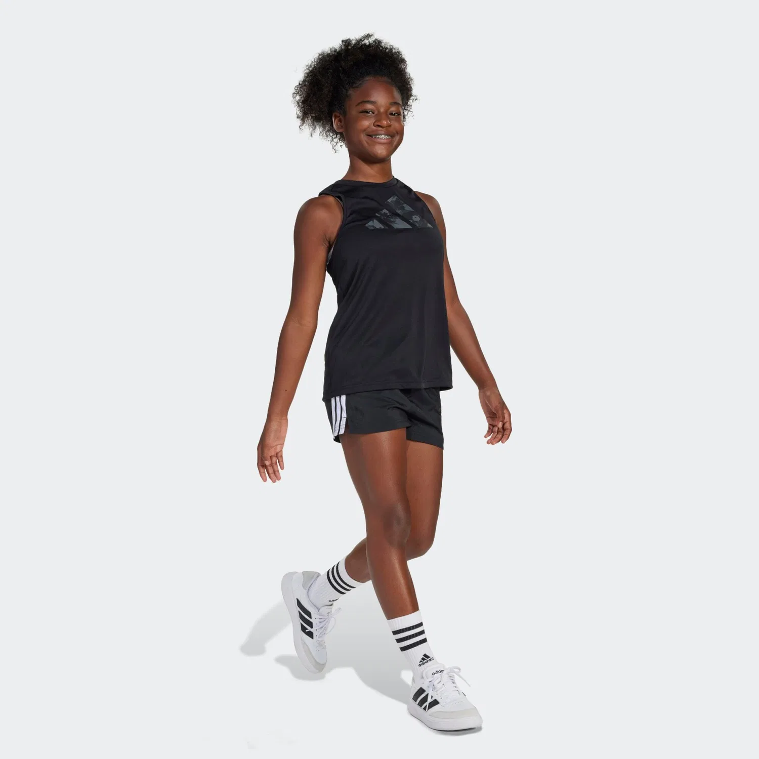 Детские шорты с технологией Climacool Adidas, Schwarz — фото 3