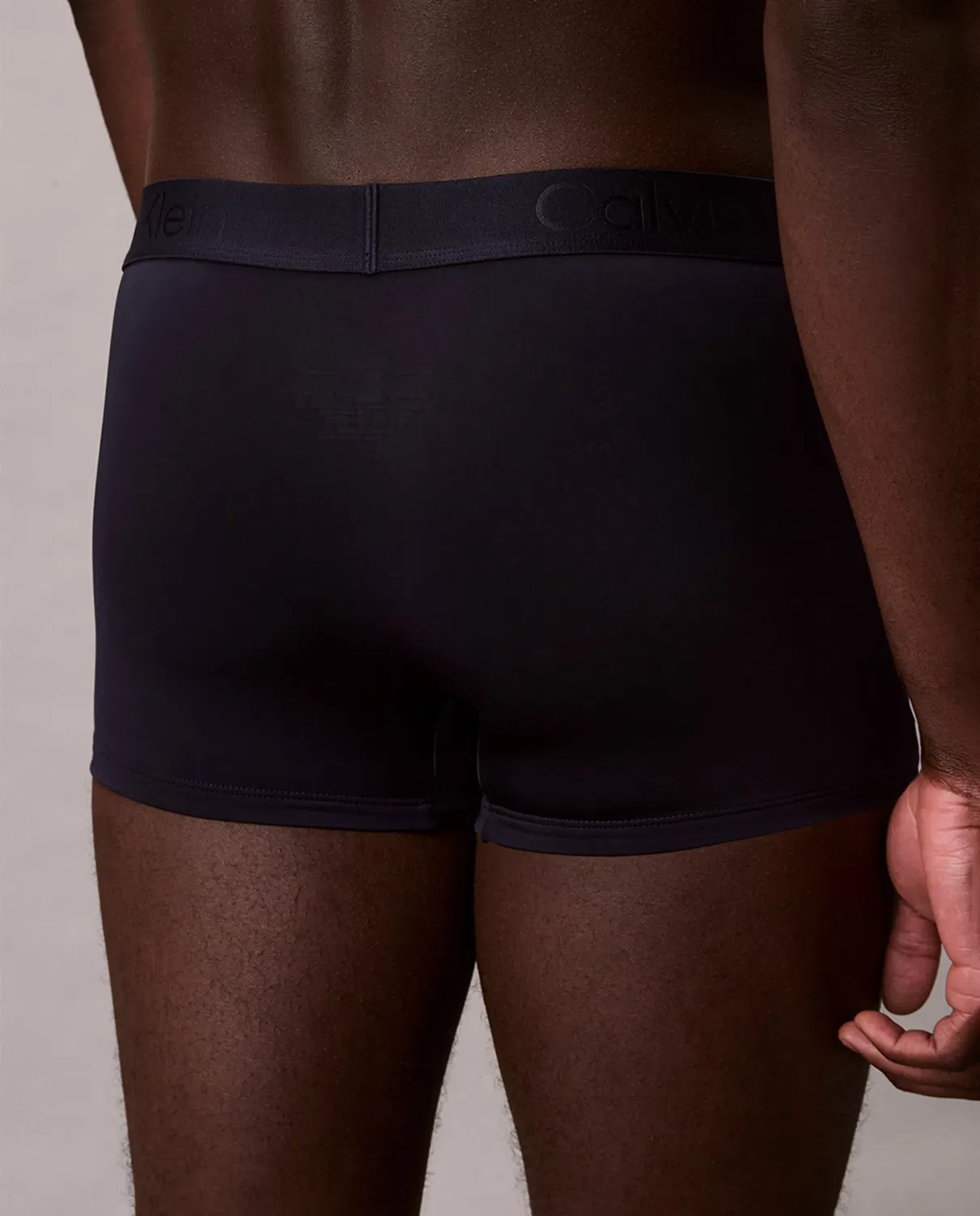 Мужские боксеры из микрофибры Calvin Klein, Gris Oscuro — фото 4