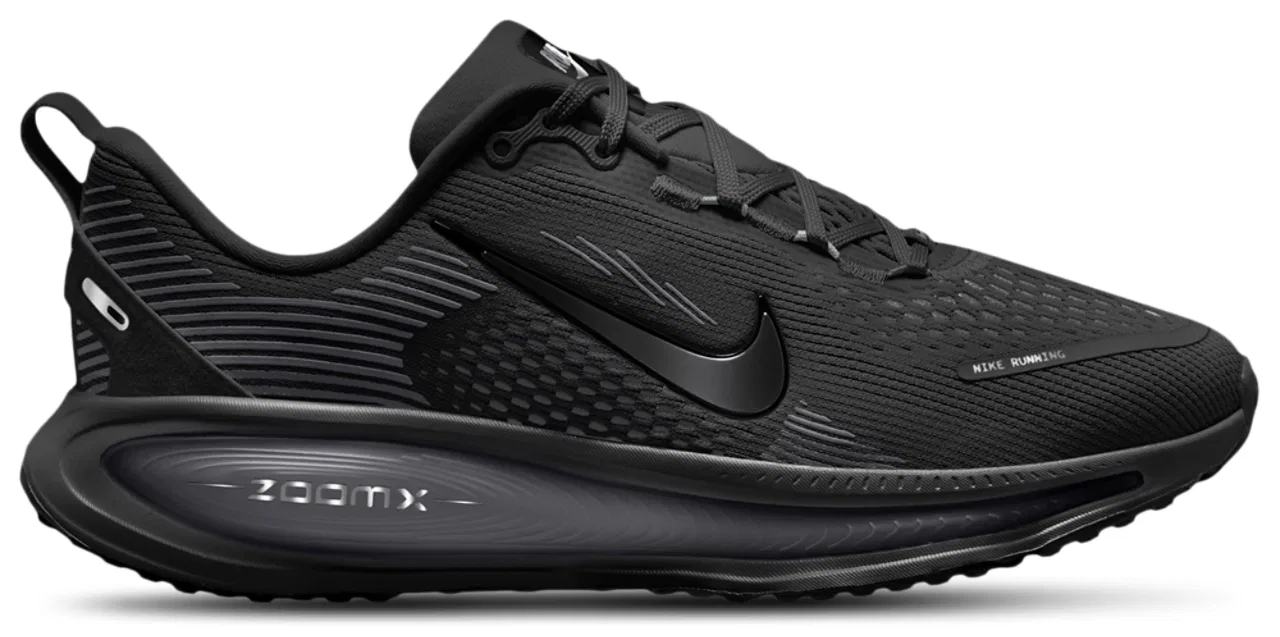 Кроссовки для мальчиков Vomero 18 Nike, черный