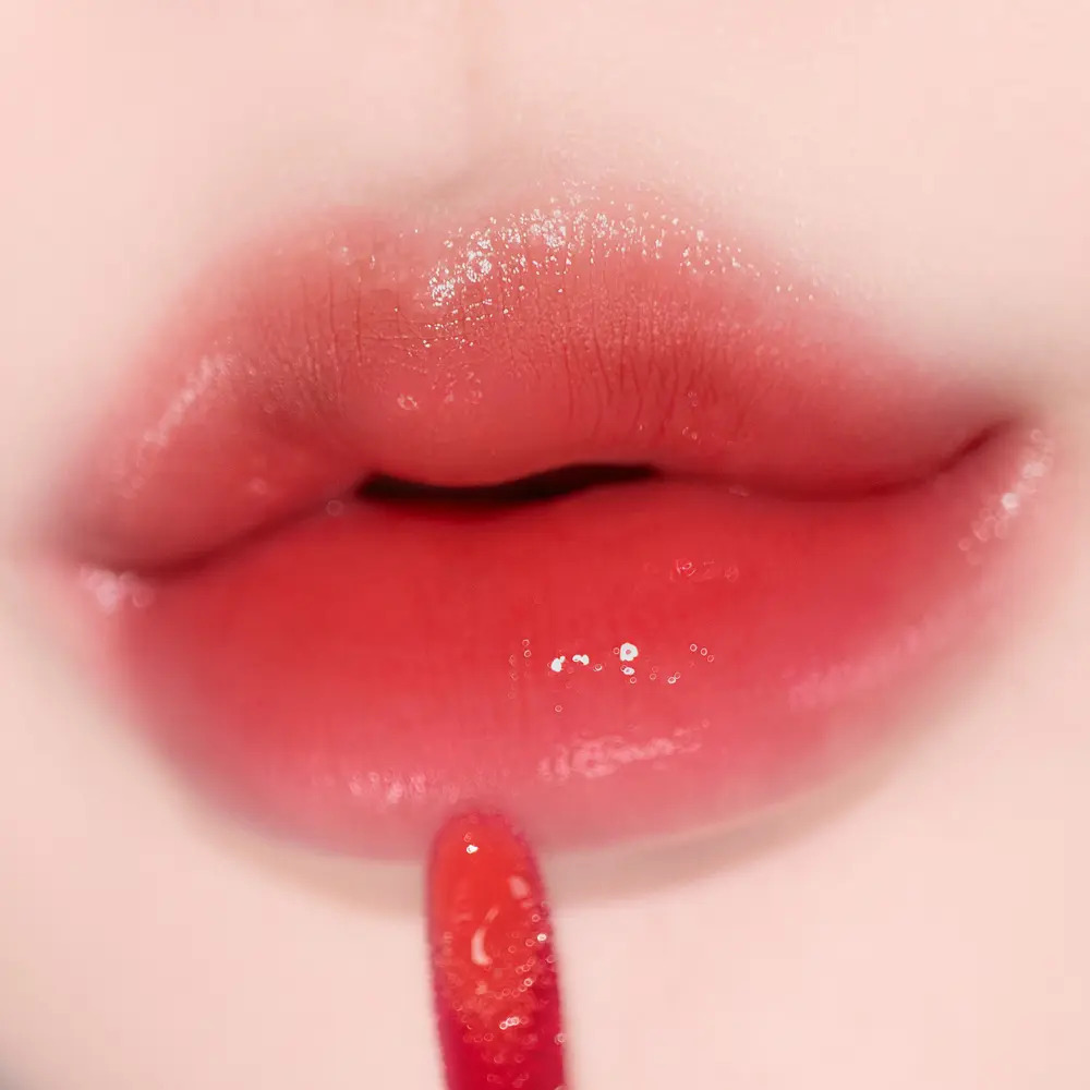 Увлажняющий блеск для губ Lip Potion Aqua Glow, тон 4 Apple Drop — фото 2