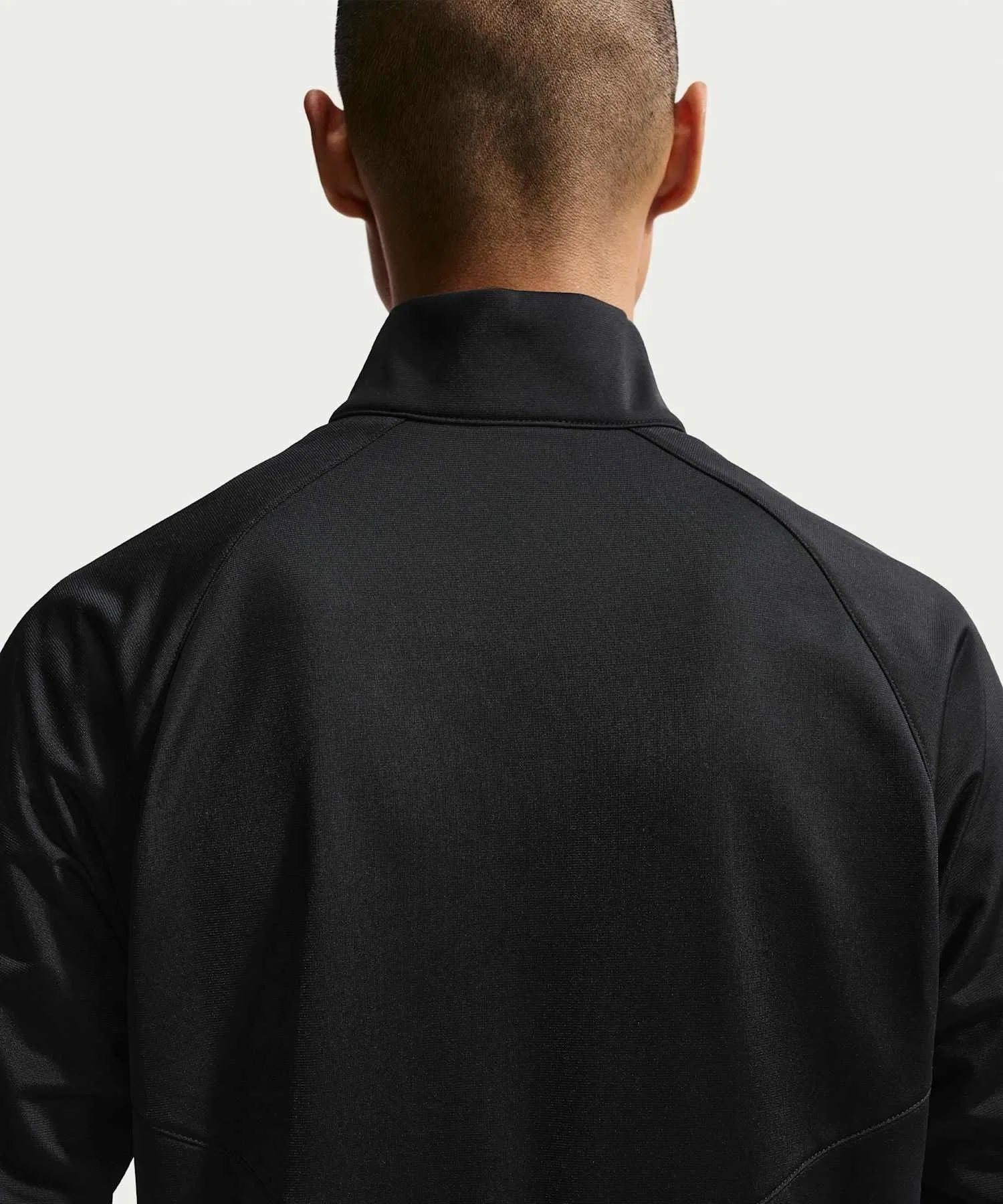 Мужской спортивный костюм Nike Windrunner из полиэстеровой трикотажной ткани (верх и низ) IF1624-010, черный. — фото 3
