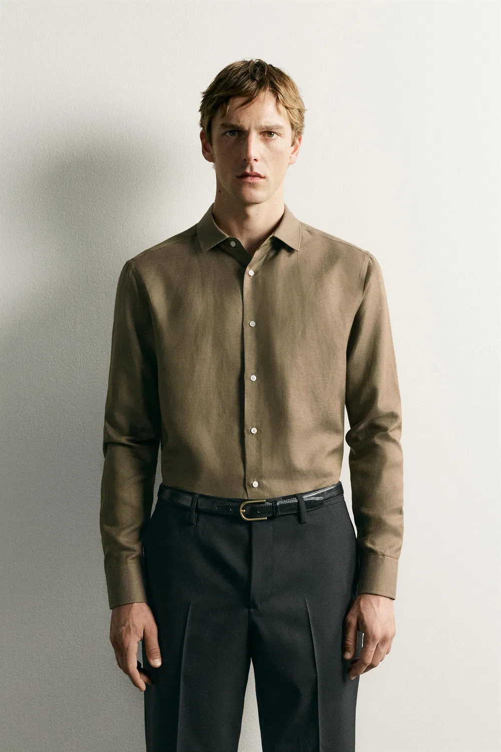 Рубашка из льна и лиоцелла, стандартного кроя. ZARA, Khaki — фото 2