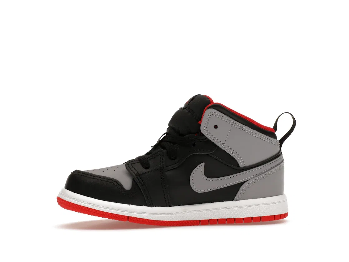 Детские кроссовки Lifestyle с высоким берцем Jordan 1 Mid Jordan, Black/Fire Red/White/Cement Grey — фото 3