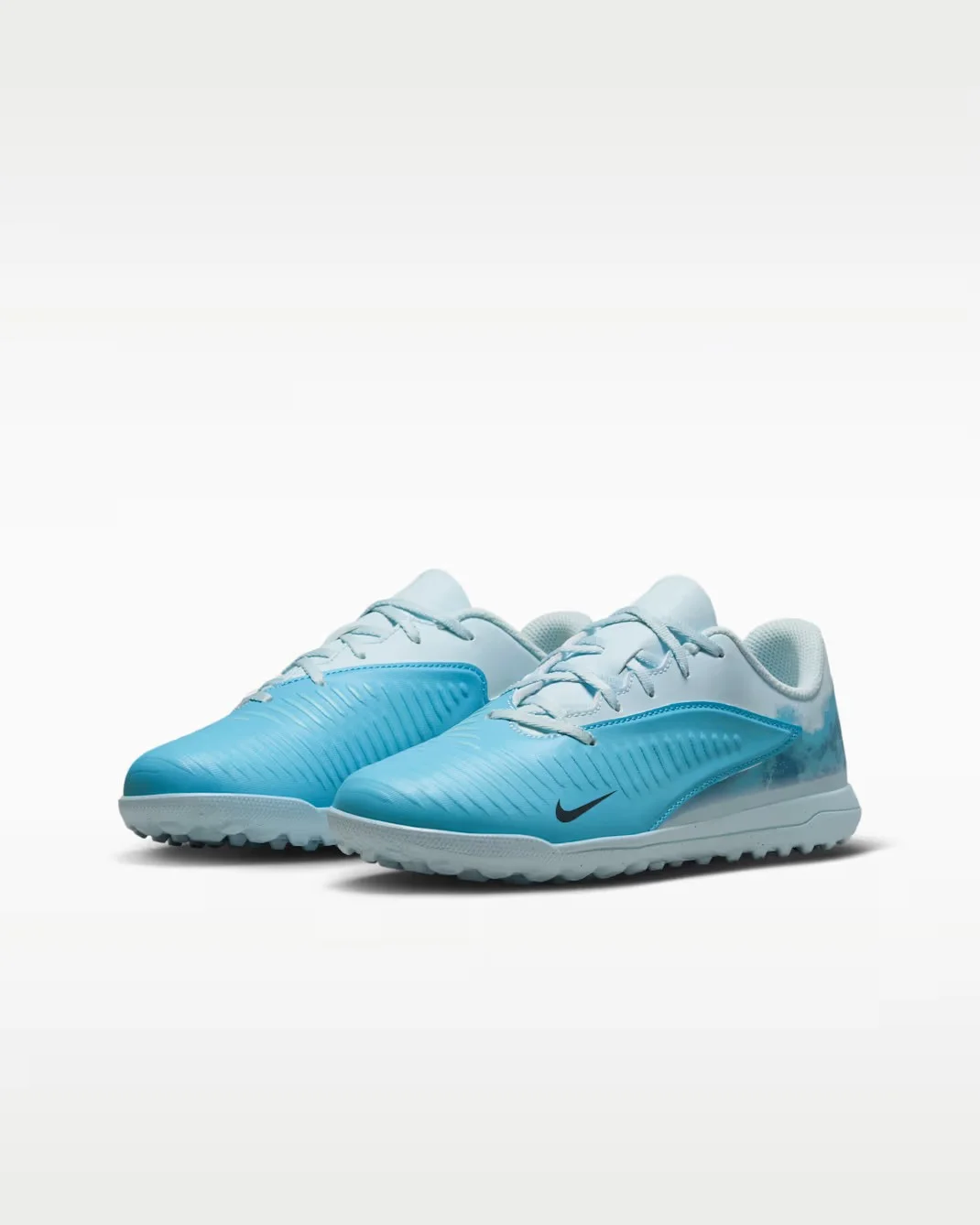 Бутсы подростковые для игры на искусственном газоне Nike Jr. Phantom 6 Low Club 'Erling Haaland', синий — фото 4