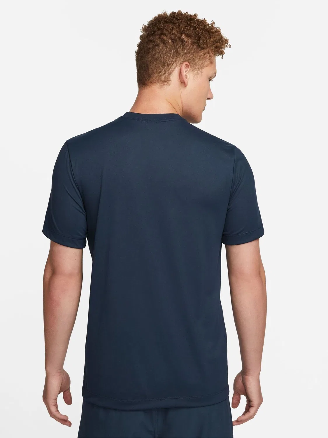 Футболка тренировочная Nike Dri-Fit Legend, цвет Obisidian Navy — фото 2