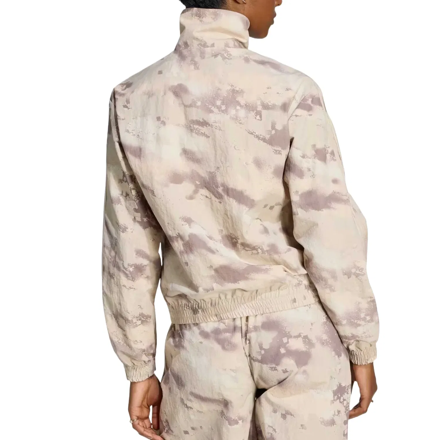 Женская куртка Camouflage Loose Track Top Asia Sizing ' Wonder Beige Wonder Whit adidas, Wonder Beige/Wonder White/Trace Brown/Crystal Linen — фото 2