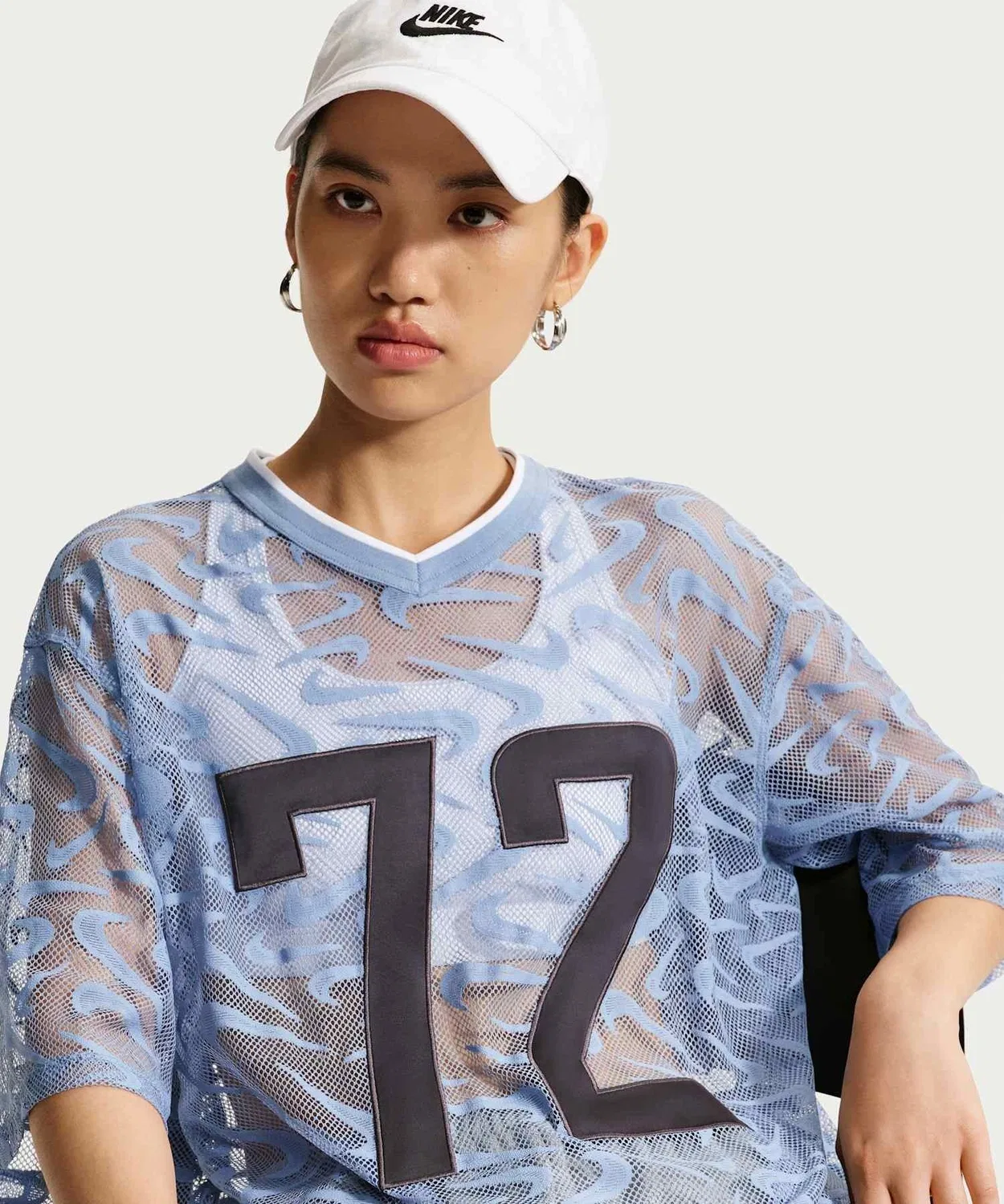 Женская футболка оверсайз с кружевным принтом Nike Sportswear Chill Lace, Work Blue — фото 4