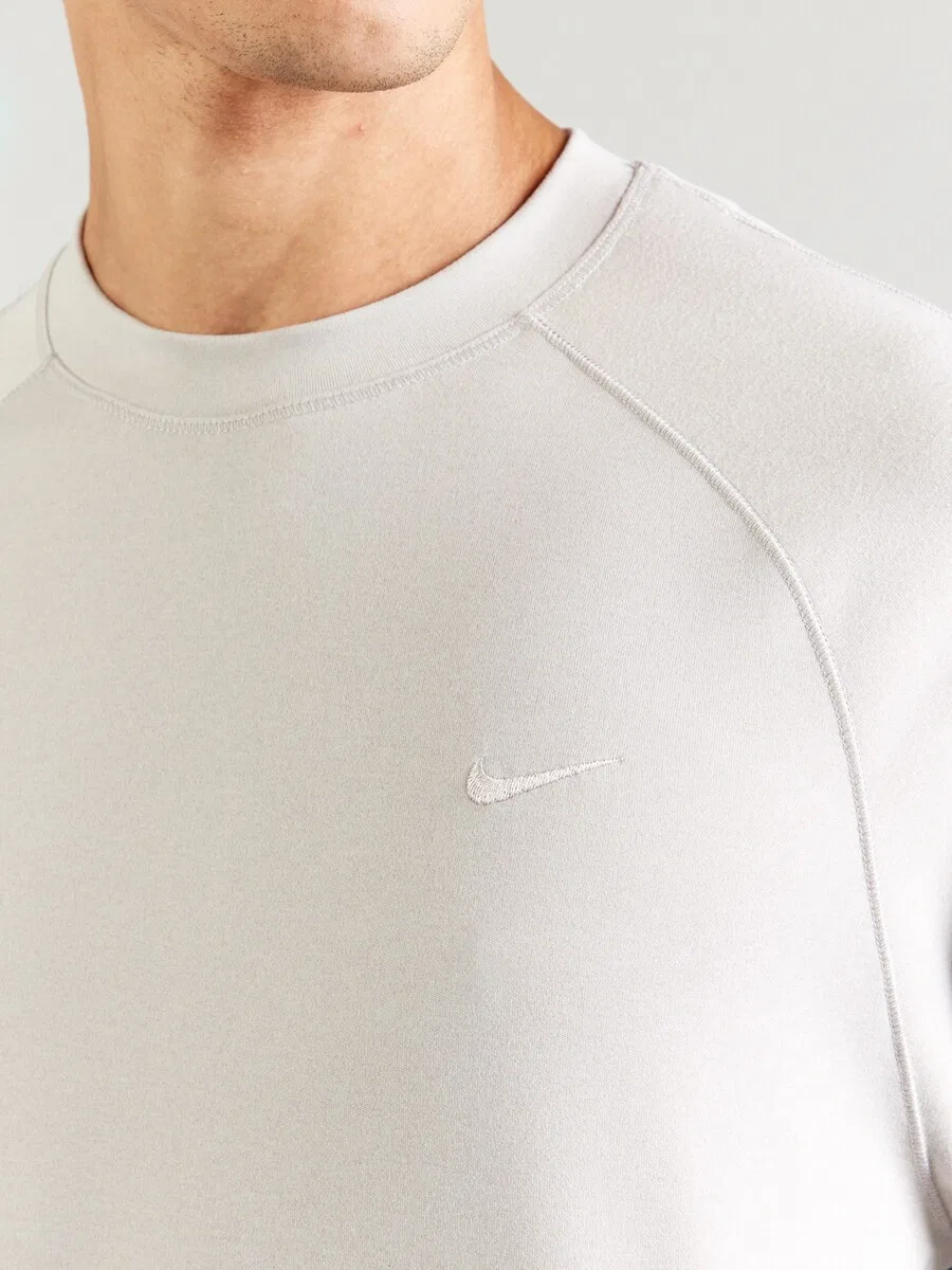 Спортивная толстовка NIKE 'Primary' светло-серого цвета — фото 3