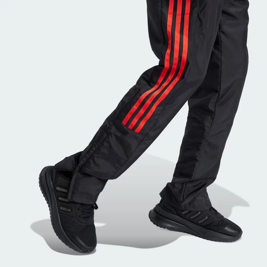 Спортивные штаны с тремя полосами, модель Tiro Woven Kids, adidas, Черно-красный — фото 4