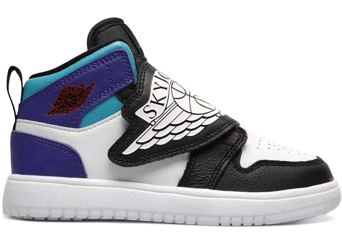 Детские кроссовки Lifestyle Jordan Sky Jordan 1 Jordan, White/Black/Bright Concord/True Red
