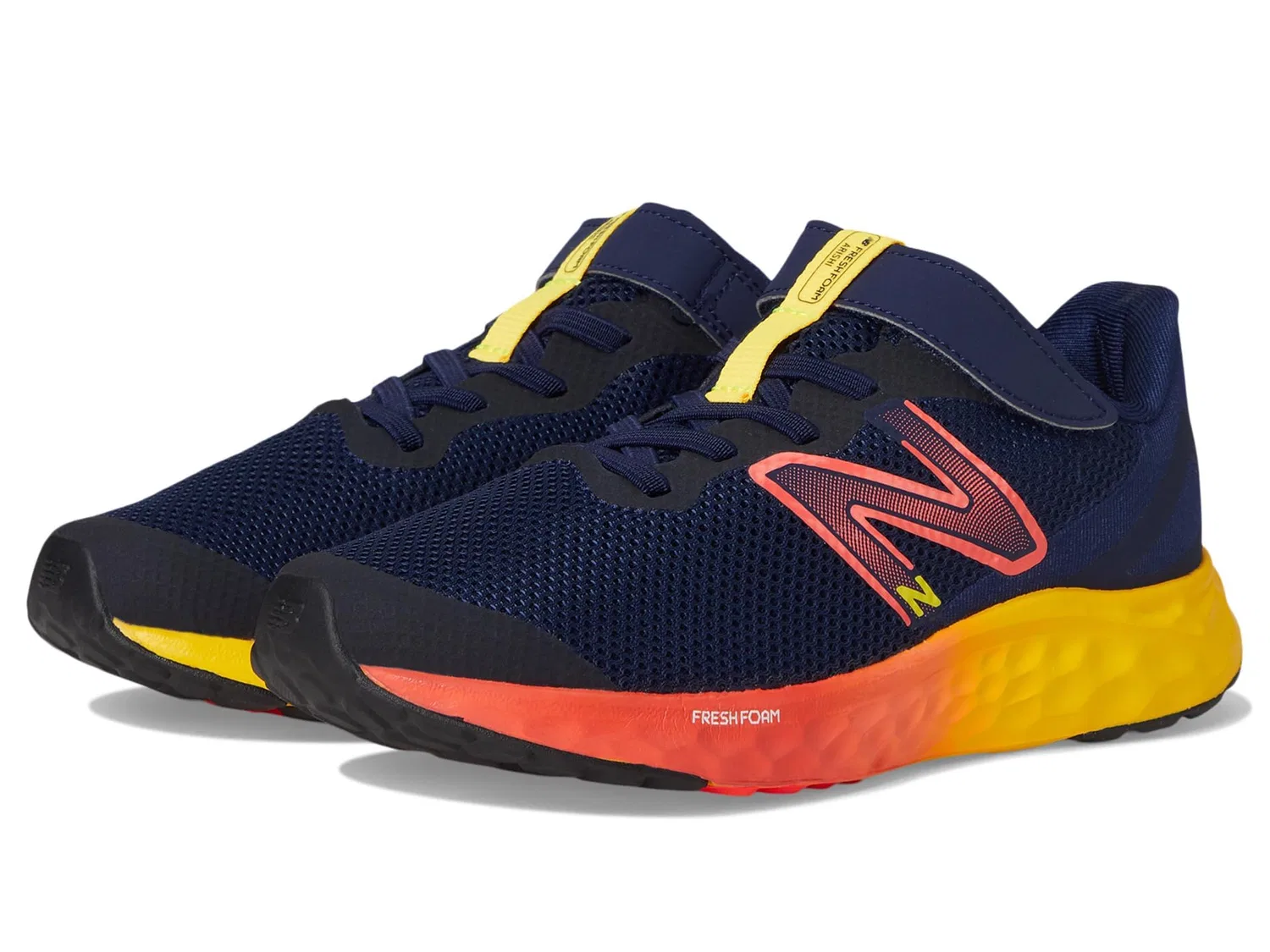 Детские кроссовки для мальчиков с эластичной шнуровкой Fresh Foam Arishi V4 Bungee Lace with Hook And Loop Top Strap New Balance, Blue — фото 2