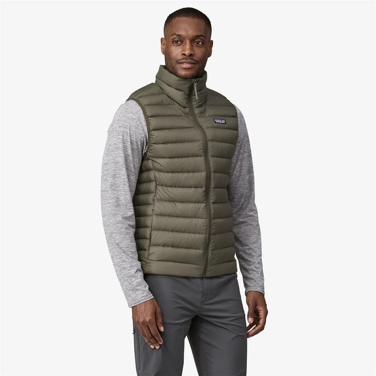 Жилет утепленный с пухом 800 fill, модель Down Sweater Vest, Patagonia, Pine Needle Green