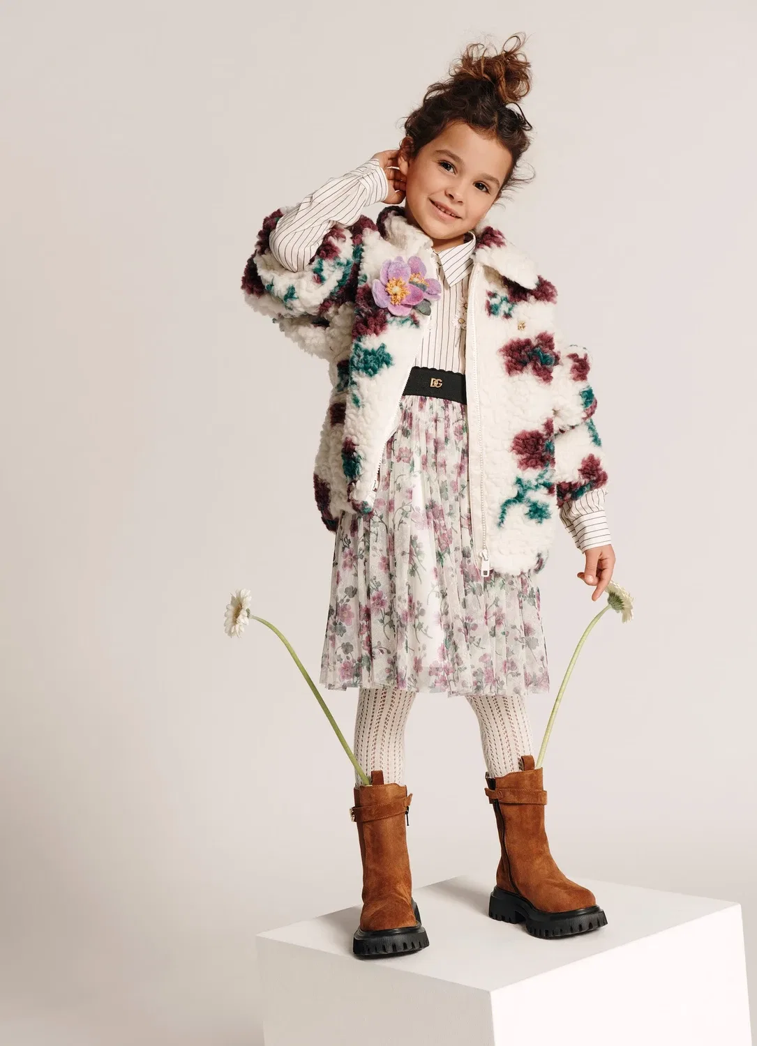 Плюшевый жакет с цветочным принтом Dolce&Gabbana Kids, белый — фото 4