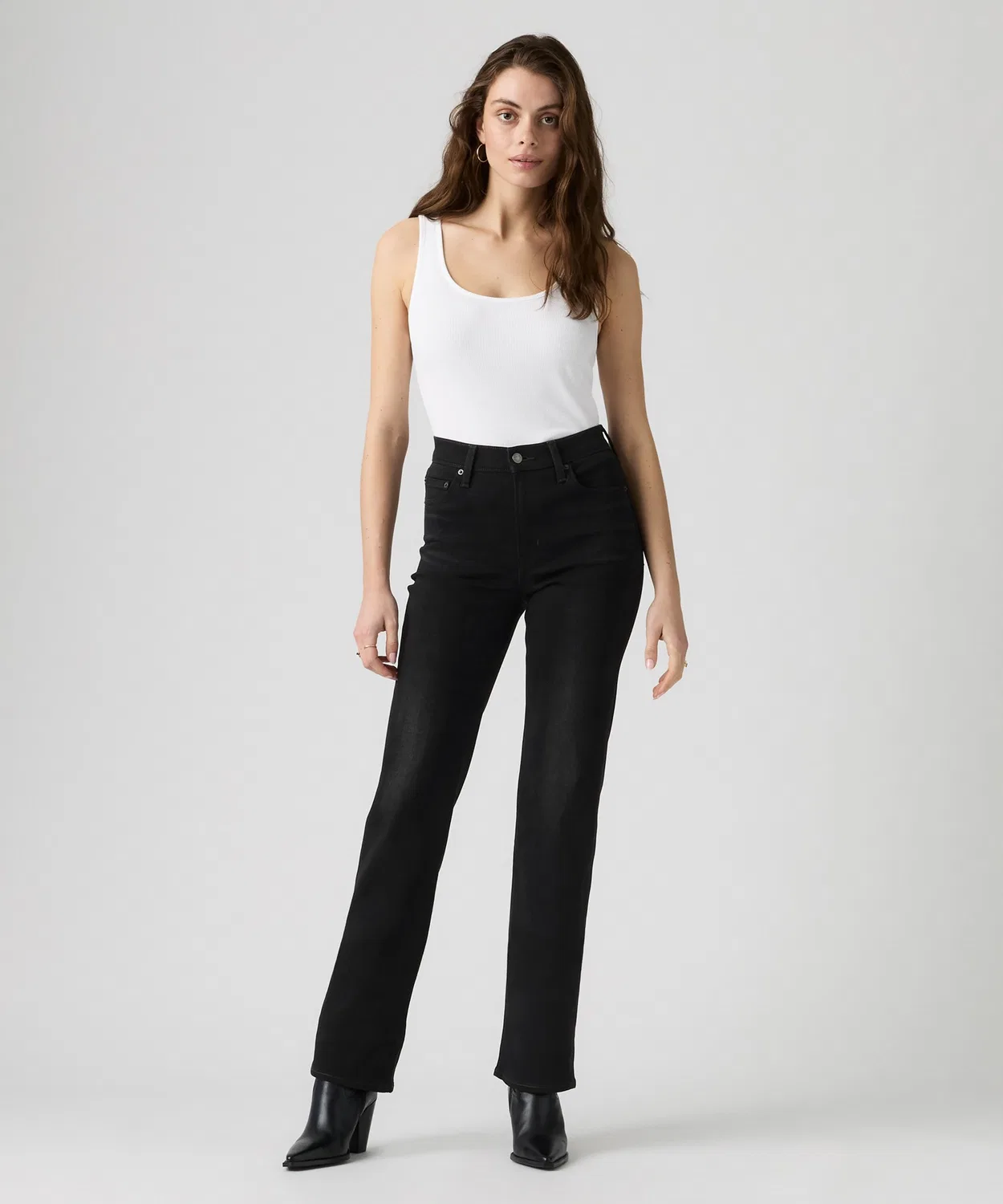 Женские джинсы с высокой посадкой прямого кроя 723 High Rise Straight Levi's, Black — фото 2