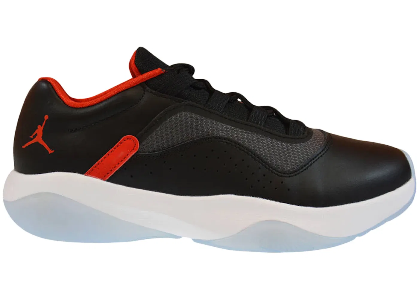Детские кроссовки Lifestyle Jordan 11 CMFT Low Jordan, Black/University Red-White
