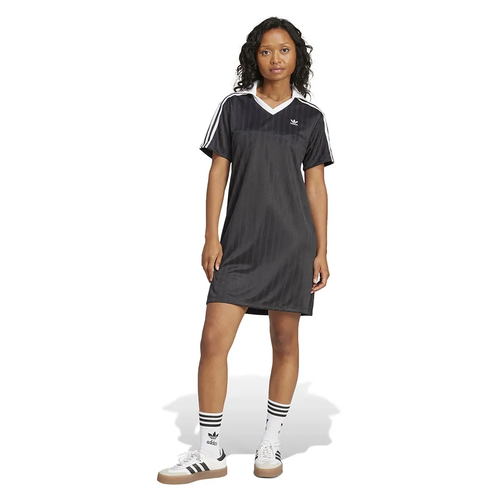 

Платье adidas Originals Adicolor Football Jacquard V Neck short sleeve short, черный