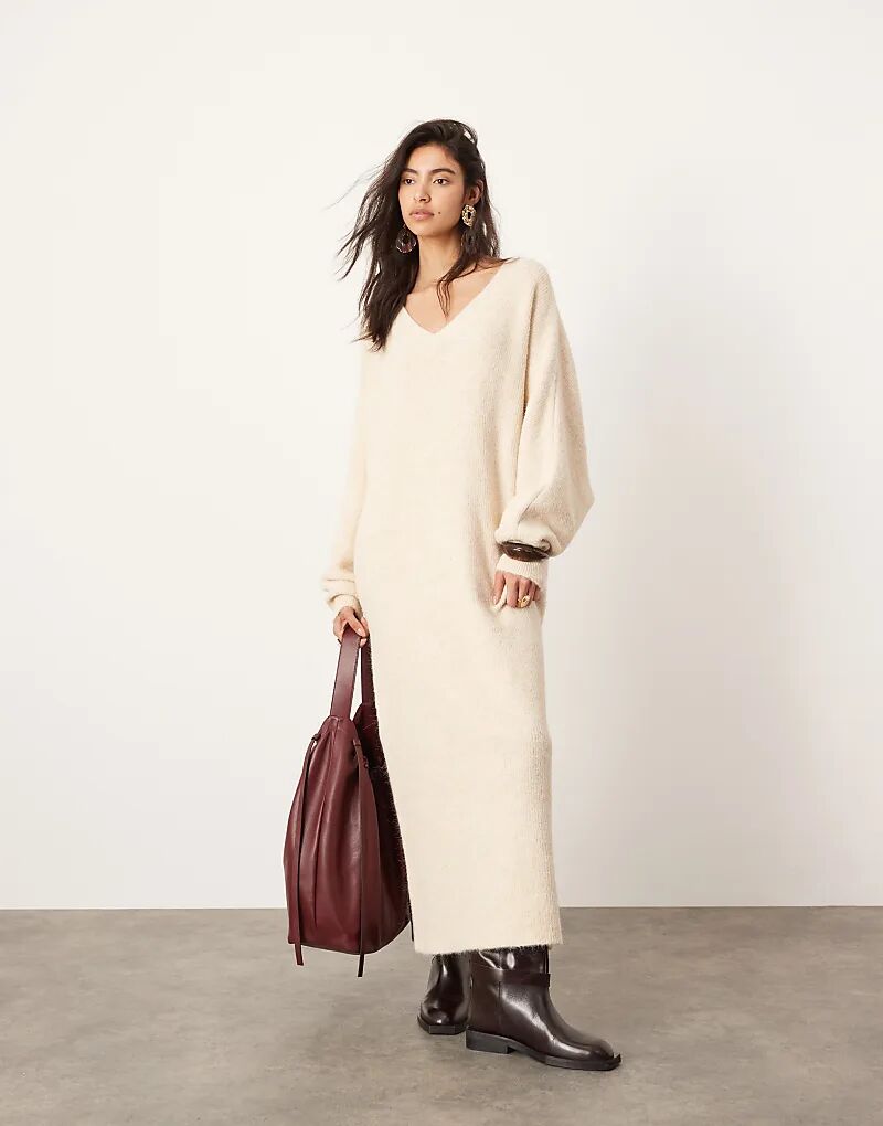 

Трикотажное платье макси с v-образным вырезом цвета овсянки ASOS EDITION
