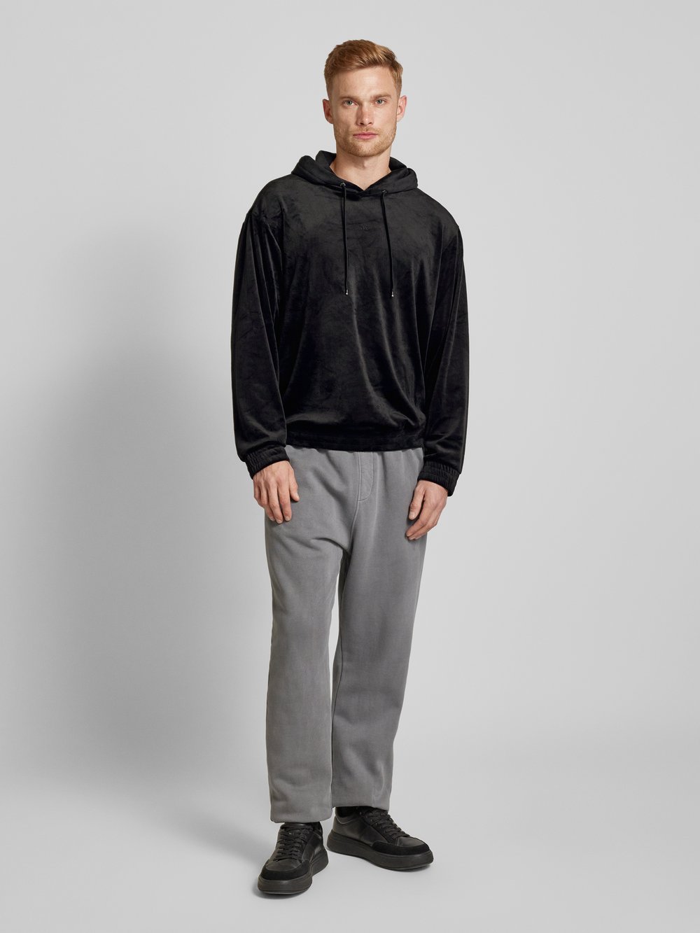 

Толстовка с капюшоном и эластичными манжетами ARMANI EXCHANGE, черный