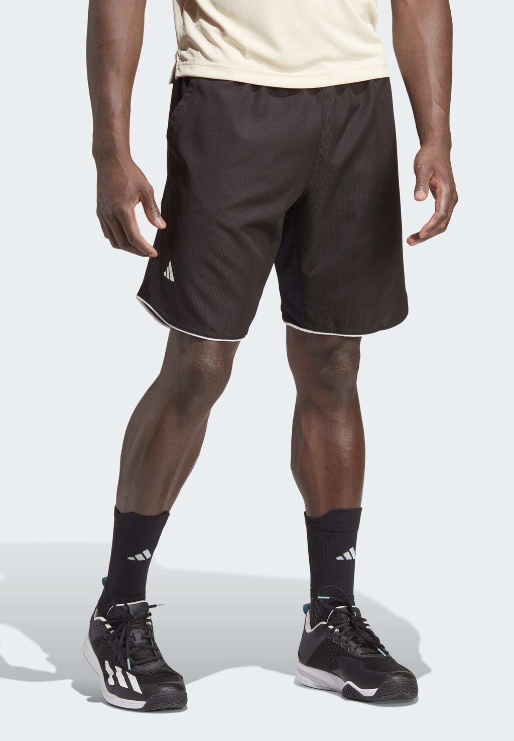

Спортивные шорты Adidas CLUB, цвет Black