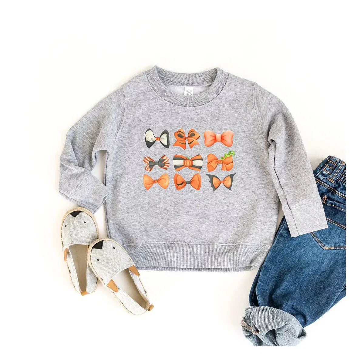 Детский свитшот для девочек с принтом Coquette Girl Halloween Bow Charts The Juniper Shop, Heather Grey — фото 2