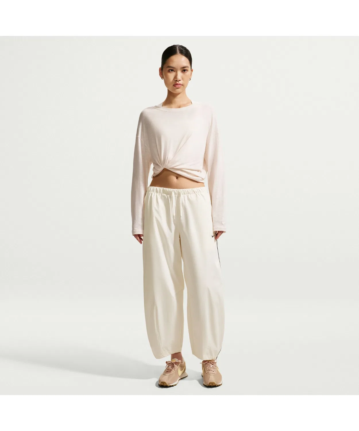 Женские спортивные штаны NIKE WS Essntl Barrel, Бежевый
