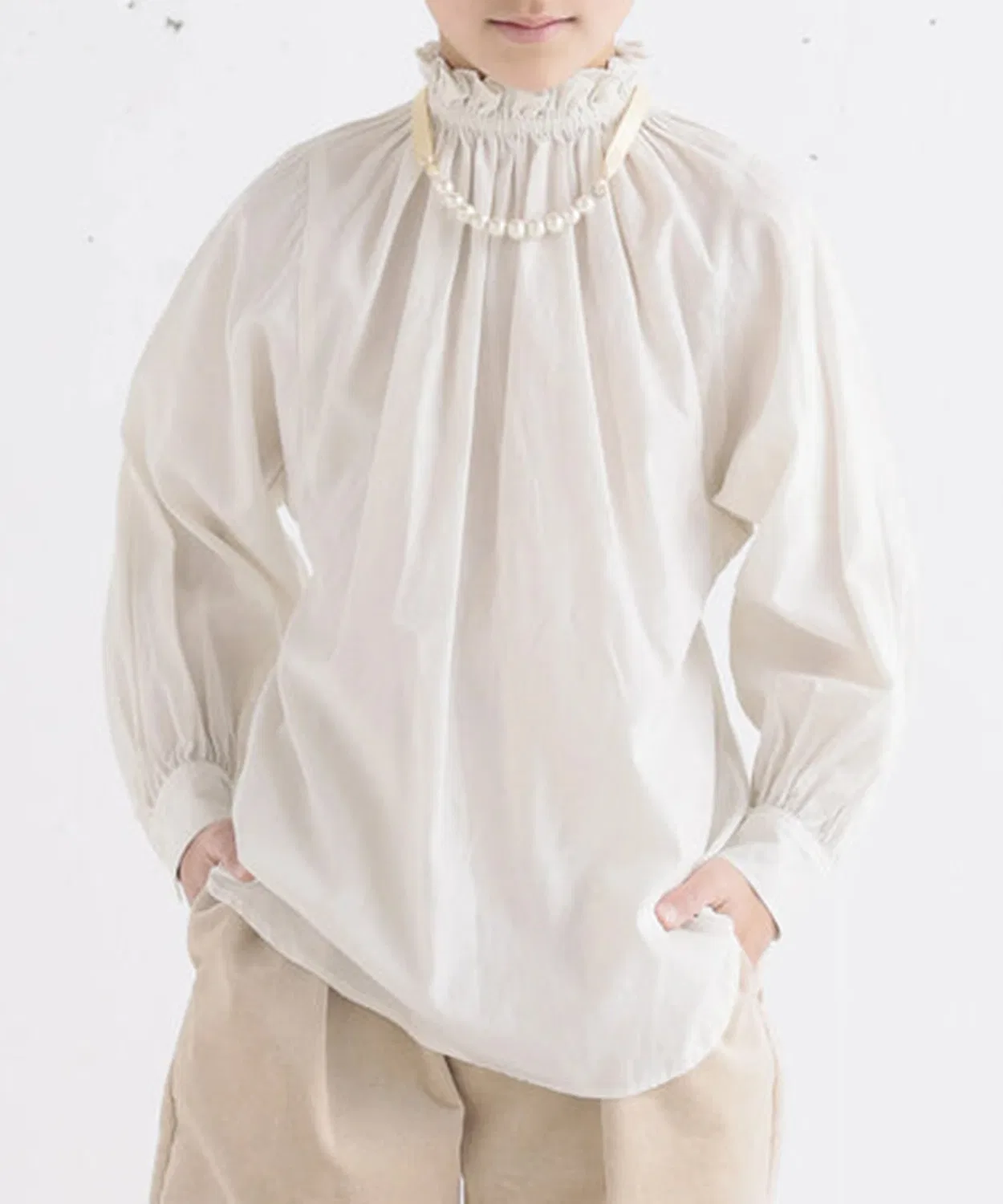 Детская блуза с длинным рукавом с воротником-рюшем, модель 2WAY FRILL BLOUSE ARCH & LINE, Ivory