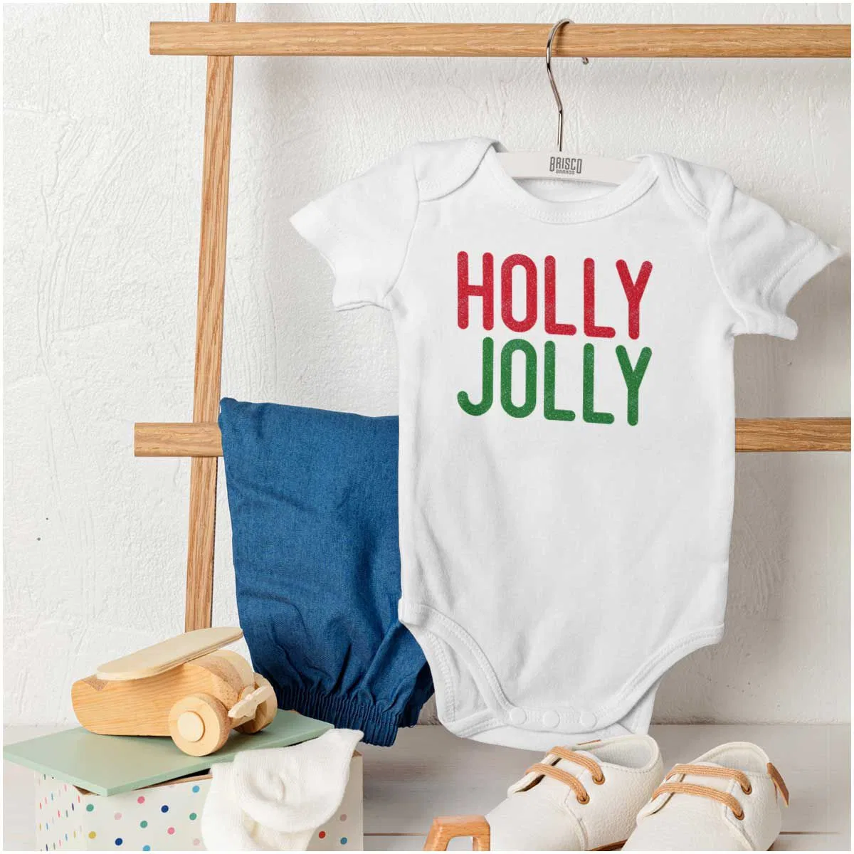 Детский боди-комбинезон с принтом Holly Jolly Xmas Brisco Brands, White — фото 4