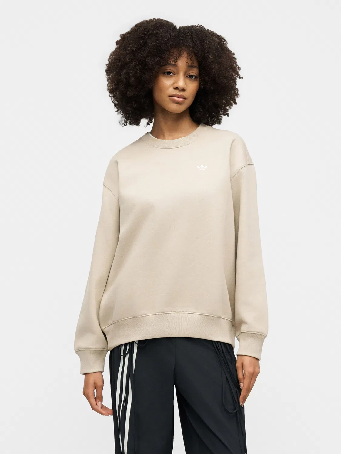 Толстовка Adidas Originals Essentials песочного цвета — фото 2