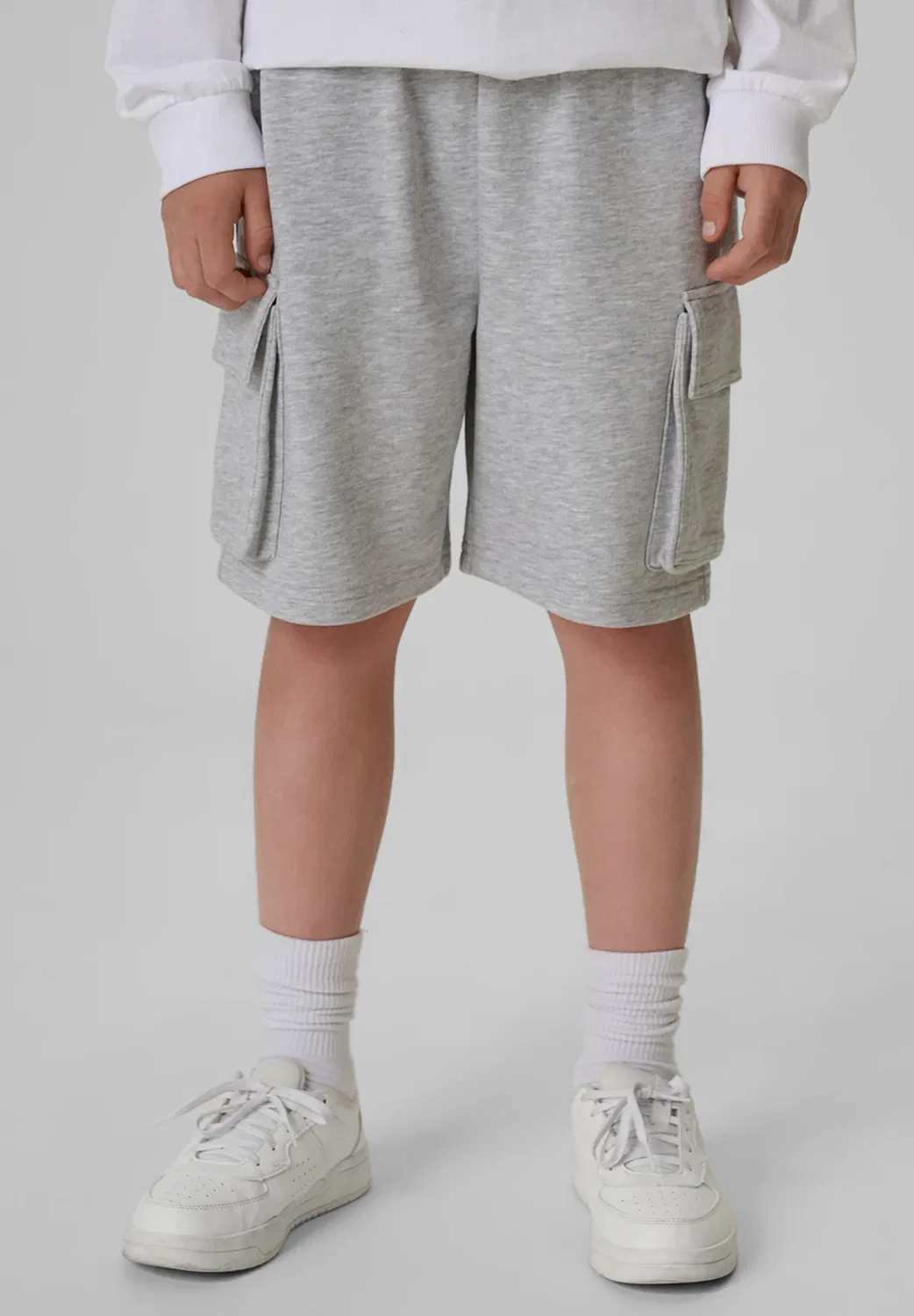 Spodenki dresowe chłopięce - czarne 140 (9-10 лат) - спортивные шорты 4F, Grey Melange — фото 2